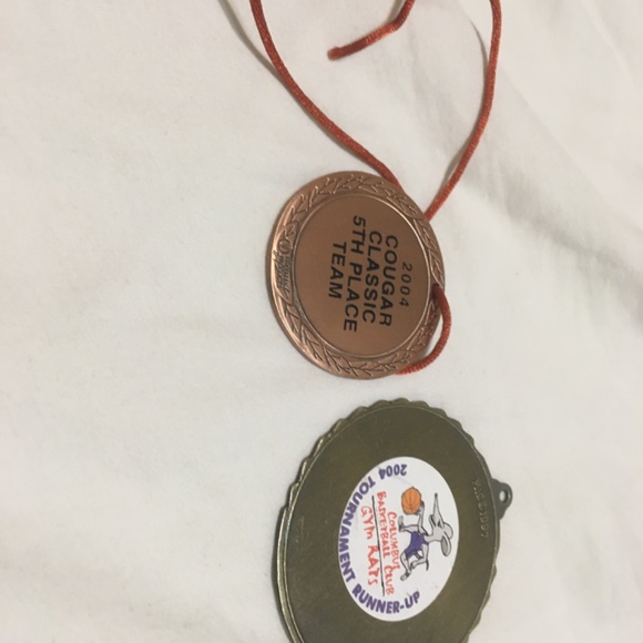Collector’s basketball medals - Picture 5 of 5